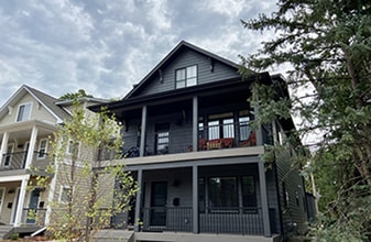 Building Photo - 864 18th Ave SE