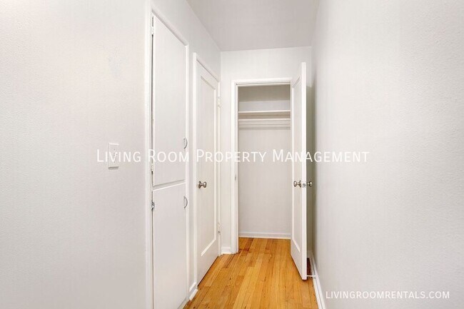 Building Photo - 1410 N Webster St