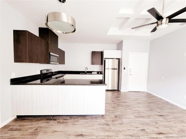 Building Photo - 3911 Valeria St