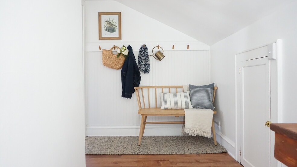 Entry Way - 324 N 70th St