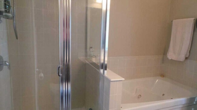 Building Photo - 6337 Chetti Dr