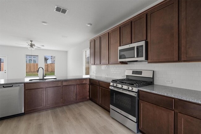 Building Photo - 315 Diamondleaf Dr