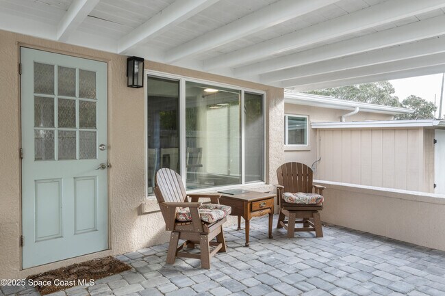 Building Photo - 33 W Melbourne Ave