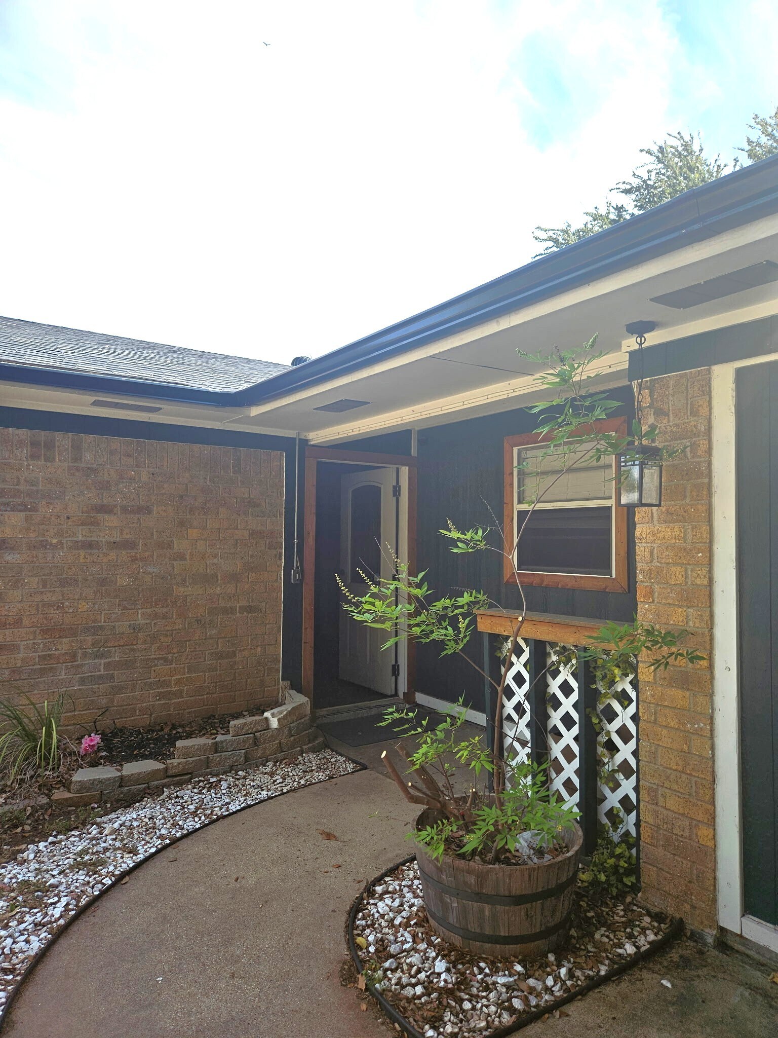 Building Photo - 1519 Indian Trl