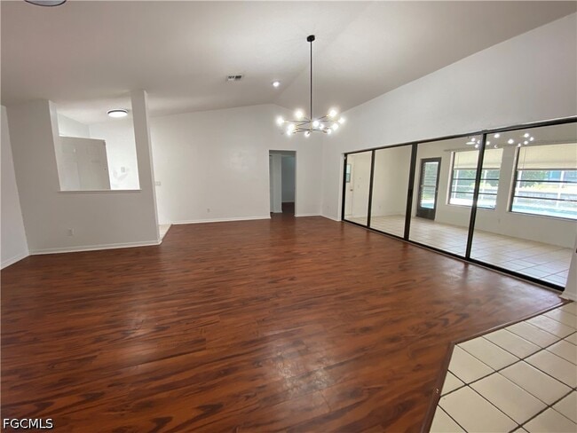 Building Photo - 1110 SW 15th Ave