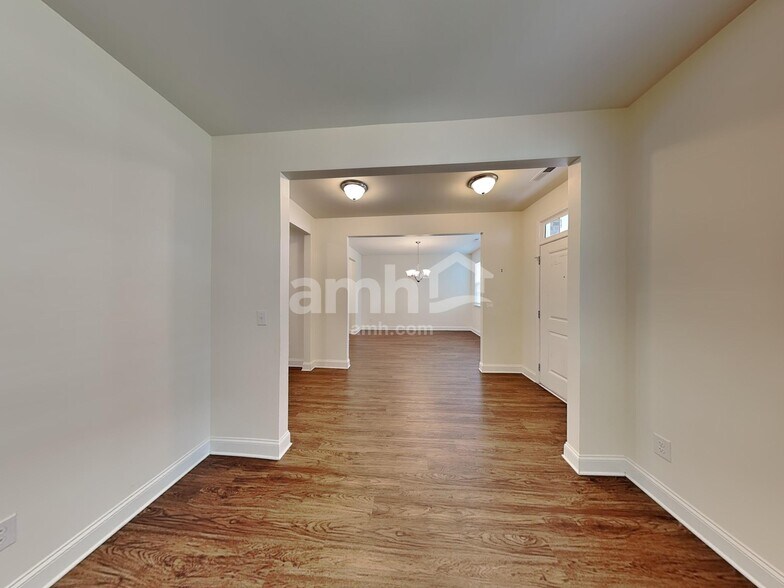 Building Photo - 8034 Leonine Ct
