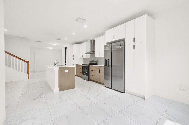 Building Photo - 407 Bella Sol Way