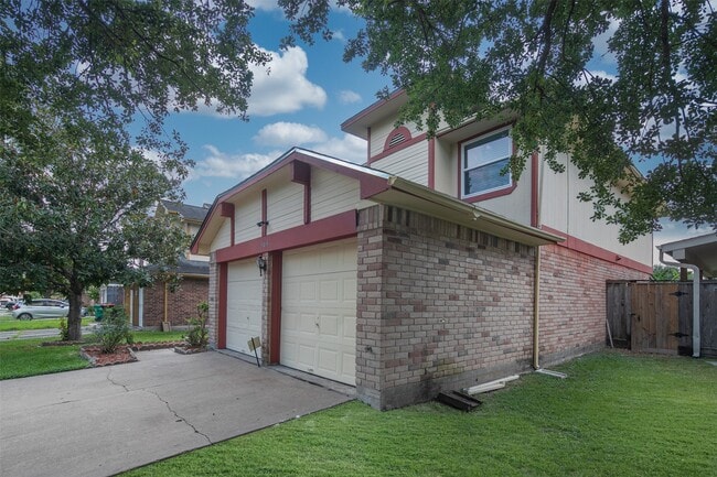 Building Photo - 9418 Westacre Pl