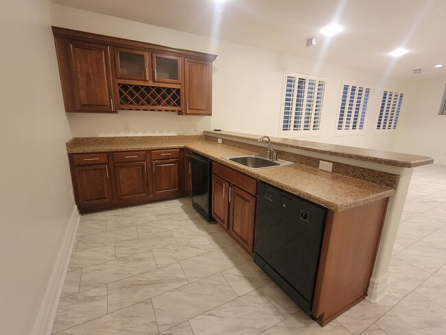 Building Photo - Captivating 5bd 4.5 bth in chandler