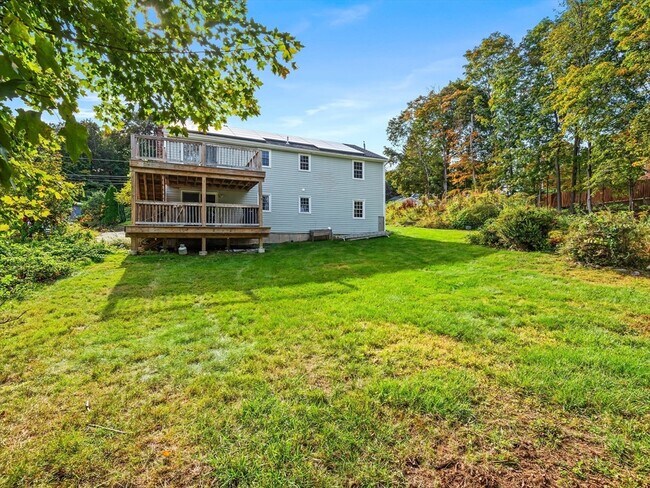 Building Photo - 26 Sidney St