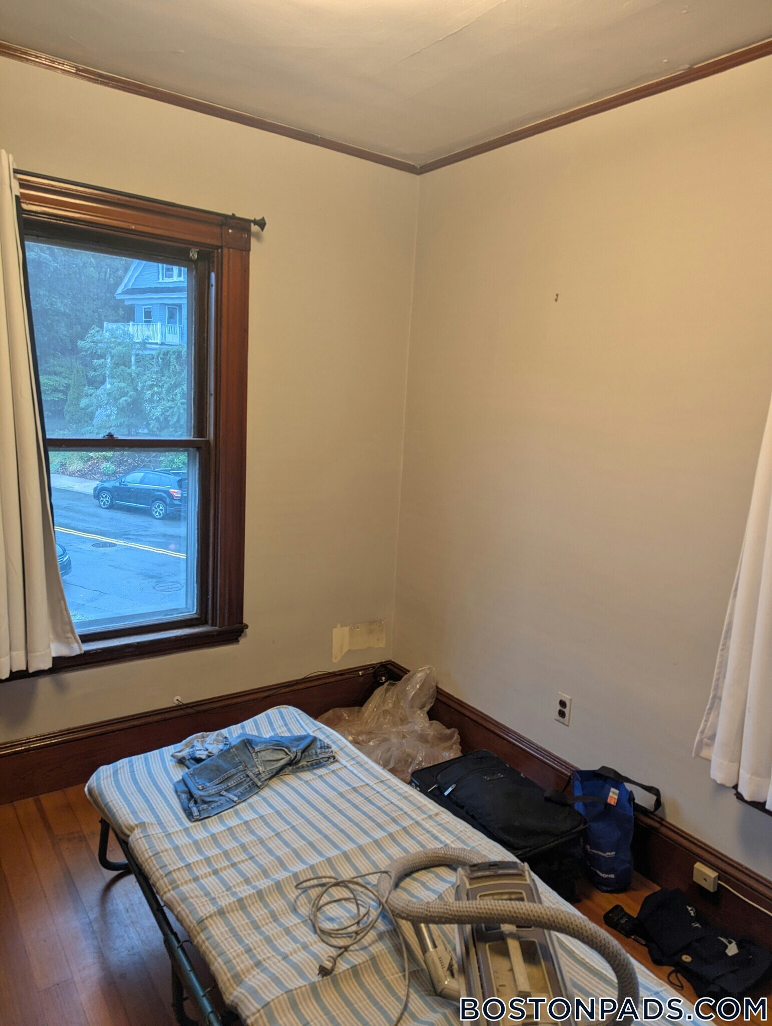 Building Photo - 1068 South St