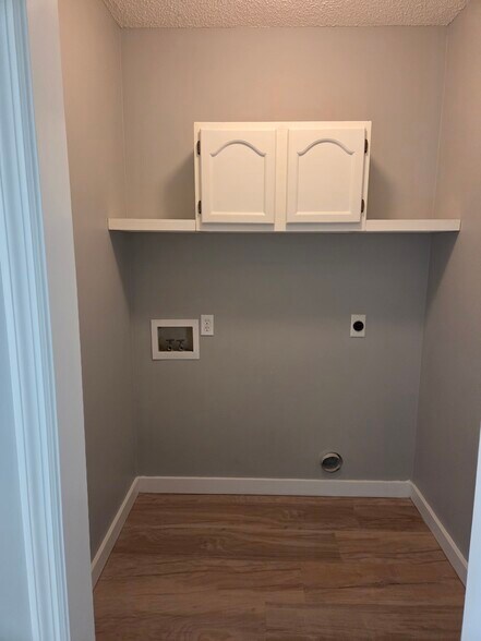 Building Photo - 8022 Intervale Way