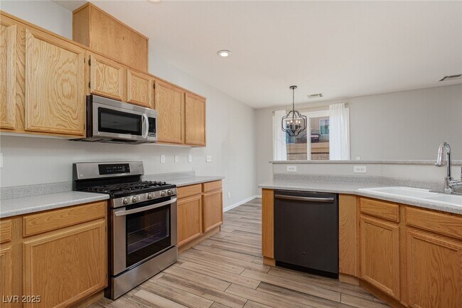 Building Photo - 6255 W Arby Ave