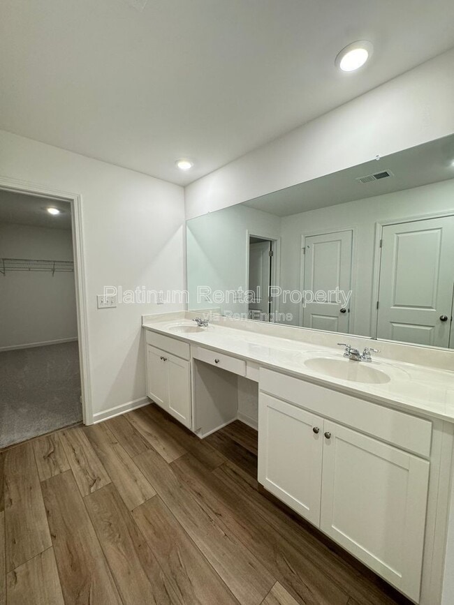 Building Photo - 2805 Habibi Ct