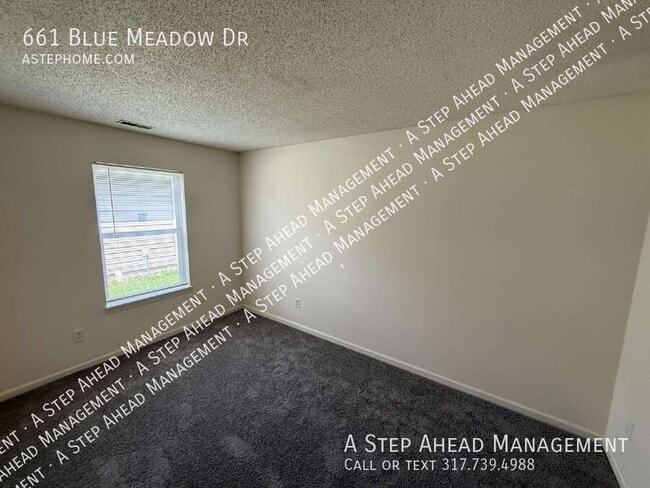 Building Photo - 661 Blue Meadow Dr