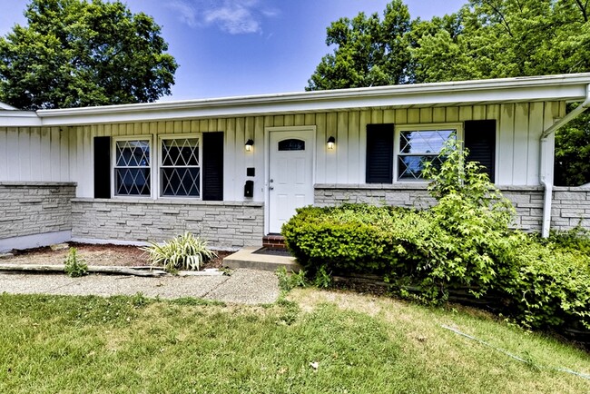 Building Photo - 2635 Netherton Dr