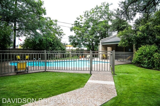 Building Photo - 2 br, 2.5 bath House - 16 Gallery Court