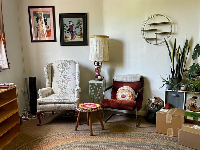 Building Photo - 10 Cochituate St