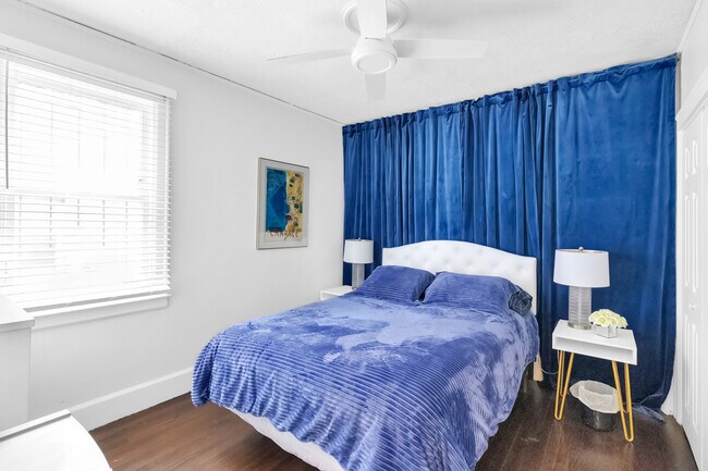 Building Photo - 17185 Quincy St