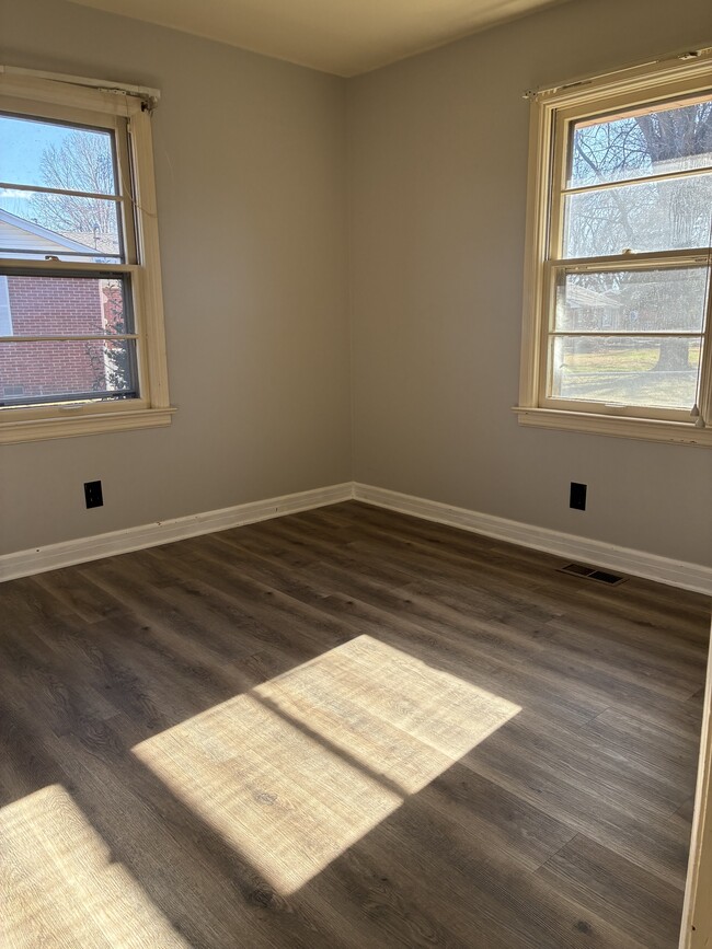 Building Photo - 3429 Leland Cir