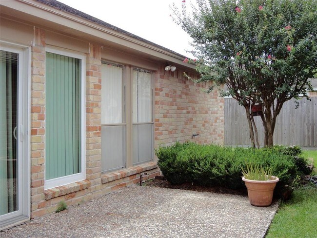 Building Photo - 6618 Preston Trail Dr