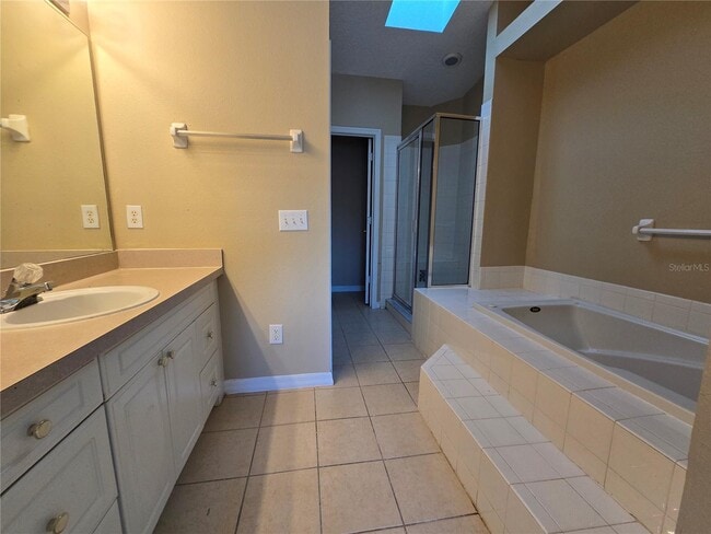 Building Photo - 433 Orchid Dr