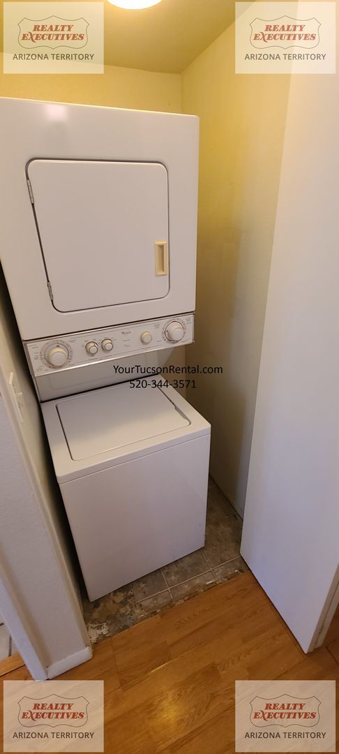 Building Photo - The Villages at Midvale Park - 2 Bedroom and 2 bathroom Condo