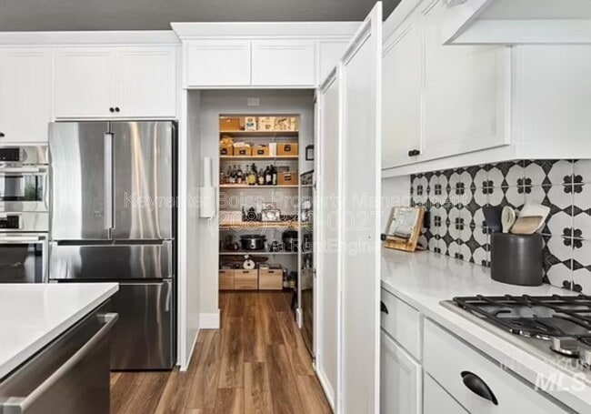 Building Photo - 8462 W Suttle Lake Dr