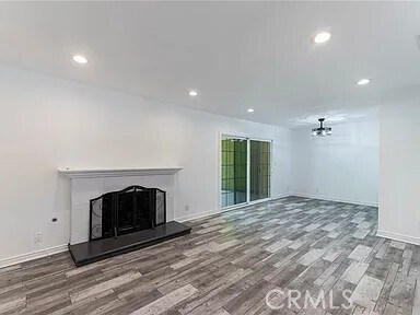 Building Photo - 636 E Avenida De Los Arboles