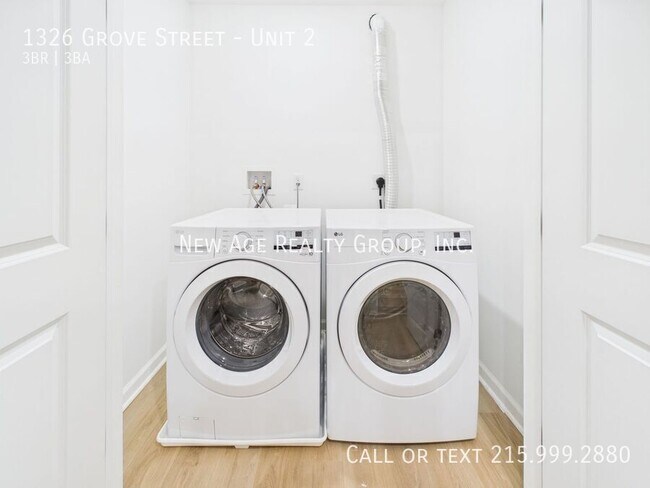 Building Photo - 1326 Grove St