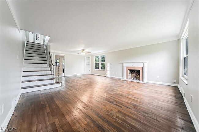 Building Photo - 3839 Mayfield Rd