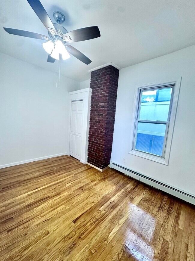 Building Photo - 809 Palisade Ave