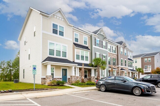 Building Photo - 303 Golan Cir