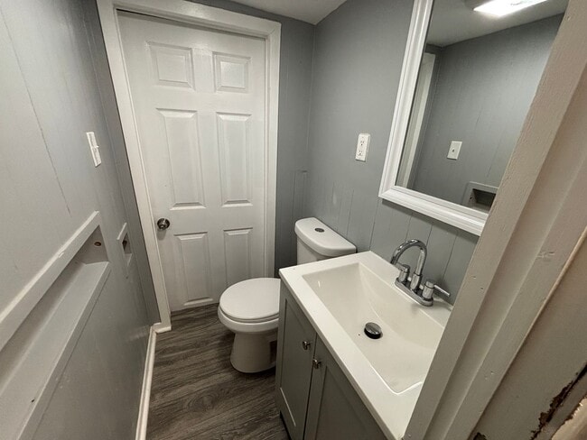 Building Photo - 3 bedroom 1.5 bathroom for rent in Arlington