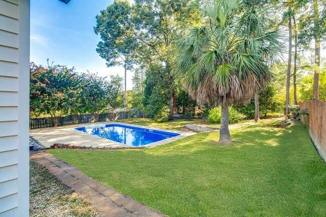 Building Photo - 402 Plantation Pointe Dr