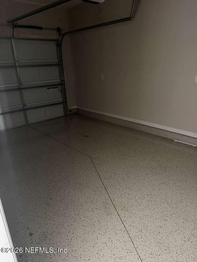 Building Photo - 12846 Josslyn Ln