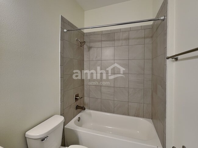 Building Photo - 6117 Voyagers Pl