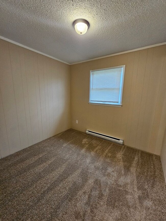 Building Photo - 3 BR near Publix!
