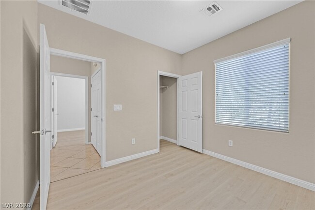 Building Photo - 2407 Jada Dr