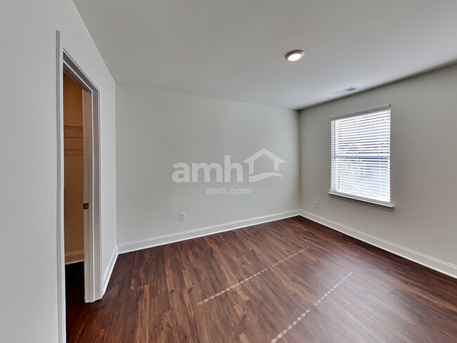 Building Photo - 788 Carnaby Ln