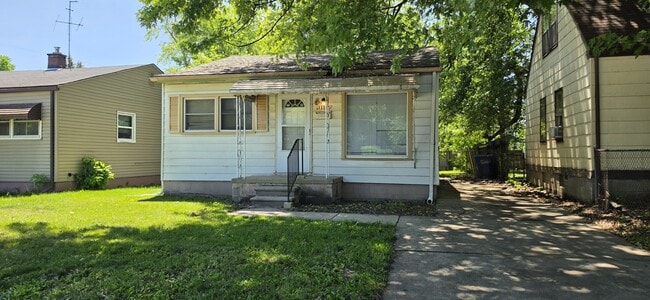 Building Photo - 11332 Republic Ave