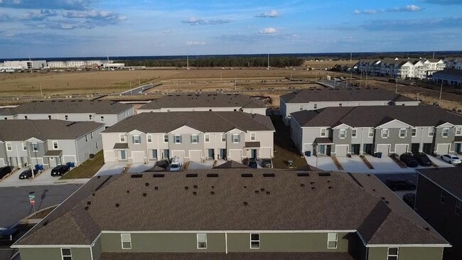 Building Photo - 1635 Thicket Ave