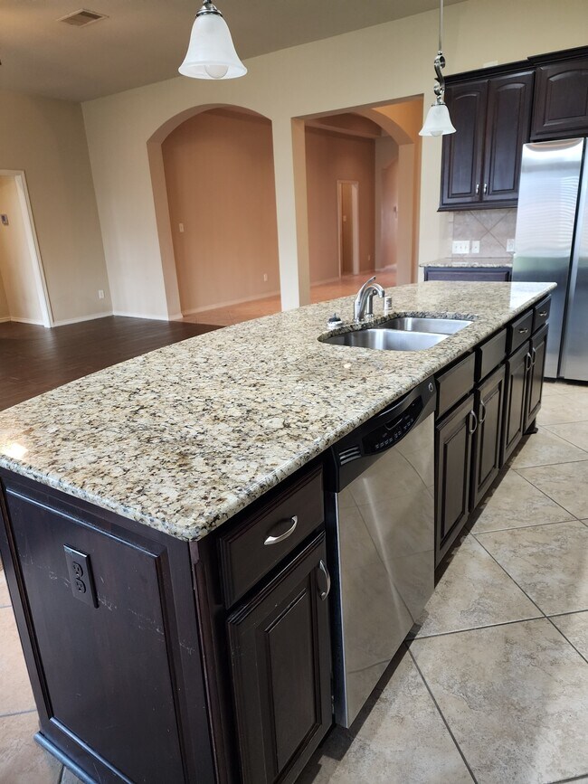 Building Photo - 16331 Gentle Slope Ln