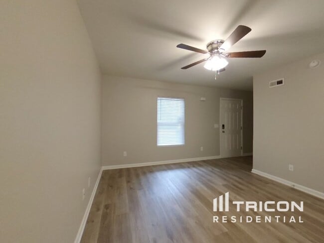 Building Photo - 171 Tybo Dr