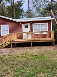 Building Photo - 509 Famcee Ave