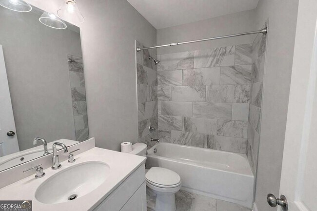 Building Photo - 1375 Walking Wy