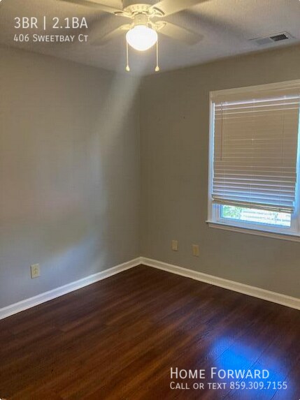 Building Photo - 406 Sweetbay Ct