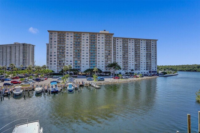 Building Photo - 406 Poinciana Island Dr