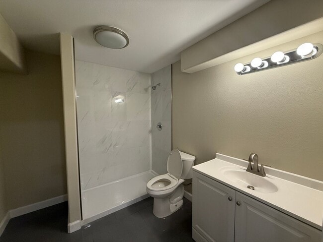 Building Photo - 4128 Ascendant Dr