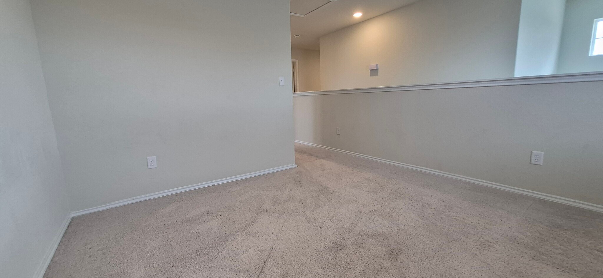 Building Photo - 5819 Rolling Gln